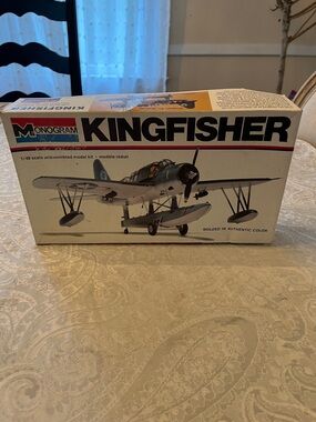 Kingfisher Kids Building Model Kit - White and Black 1977 By Monogram Rare!